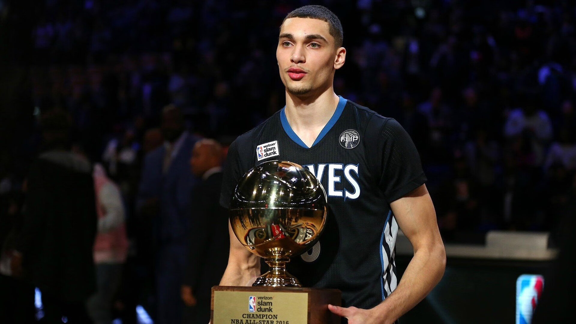 NBA联盟多语言解说策略与国际观众吸引研究,nba解说常用英语